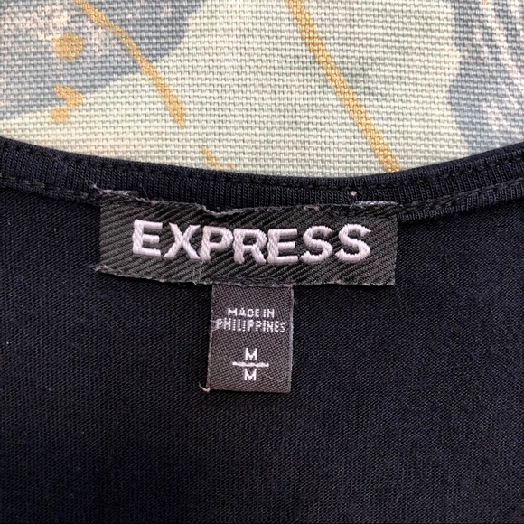 ❤️3 for $25❤️ EXPRESS Hi-Low Hem Top - Picture 6 of 8